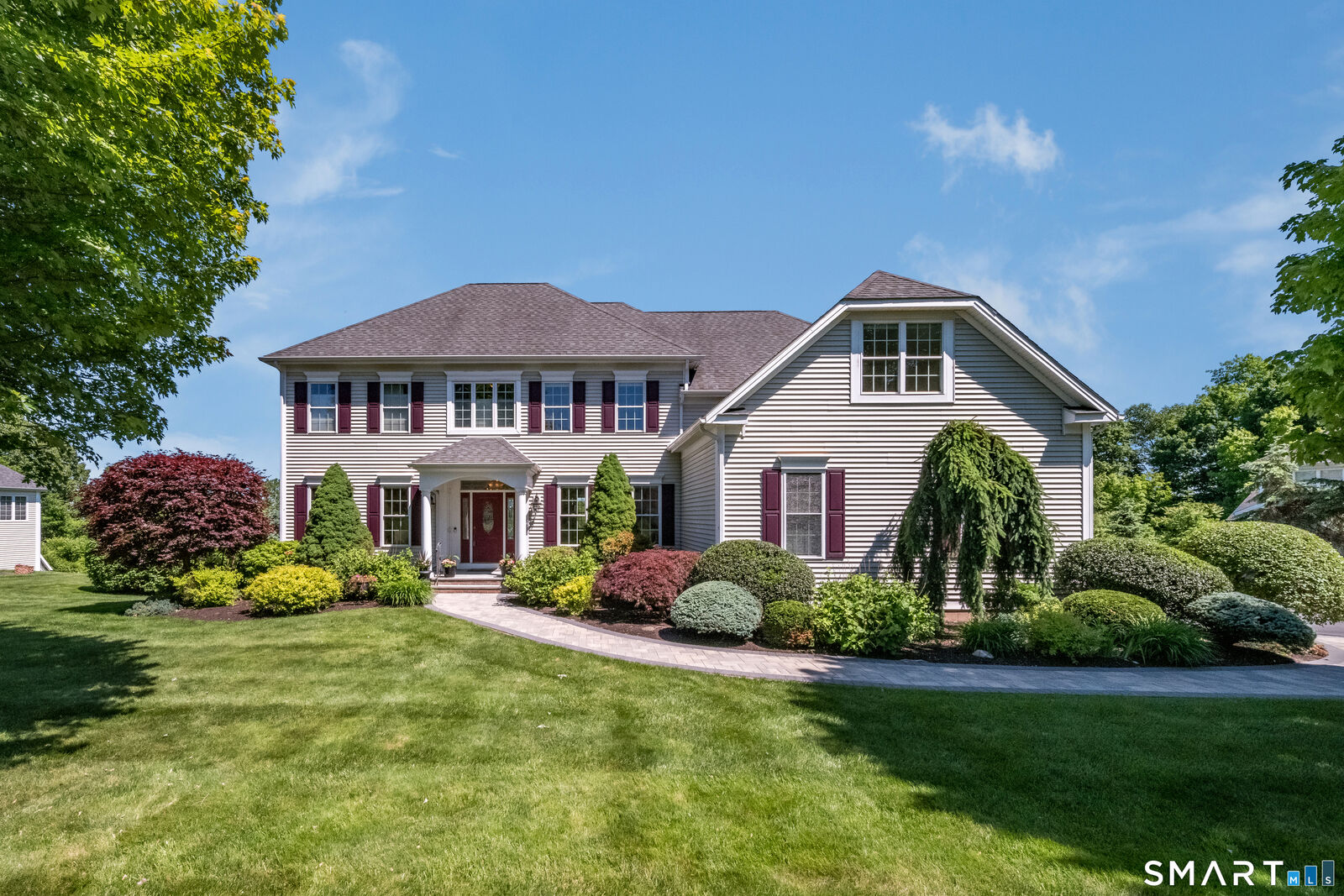 Property Photo: 15 Garden Gate CT 06032