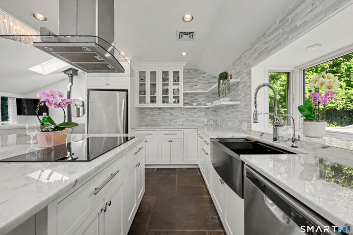 Property Photo: 5 Caddy Road CT 06851