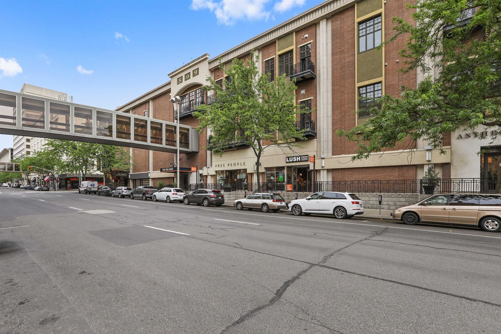 Property Photo: 809 W Main Ave 203 WA 99201