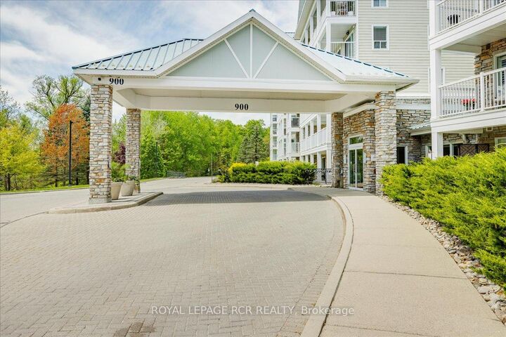 Property Photo: 900 Bogart Mill Trail 212 ON L3Y 8V5