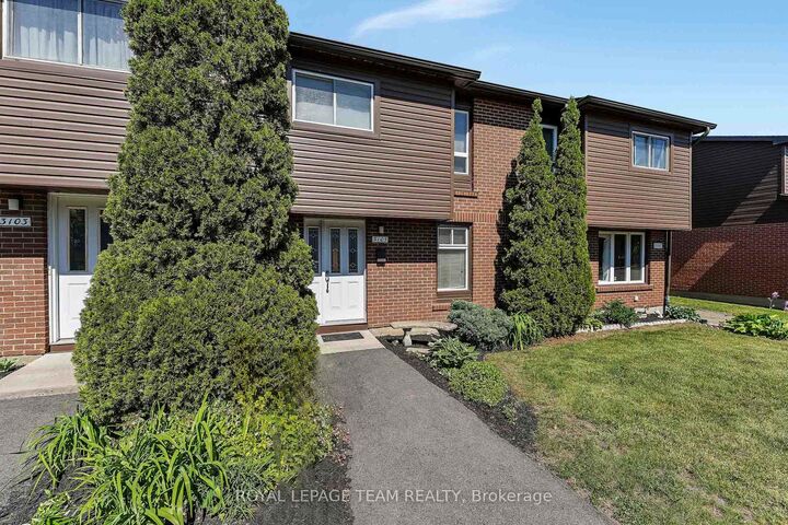 Property Photo: 3105 Stockton Drive 25 ON K1T 1S2