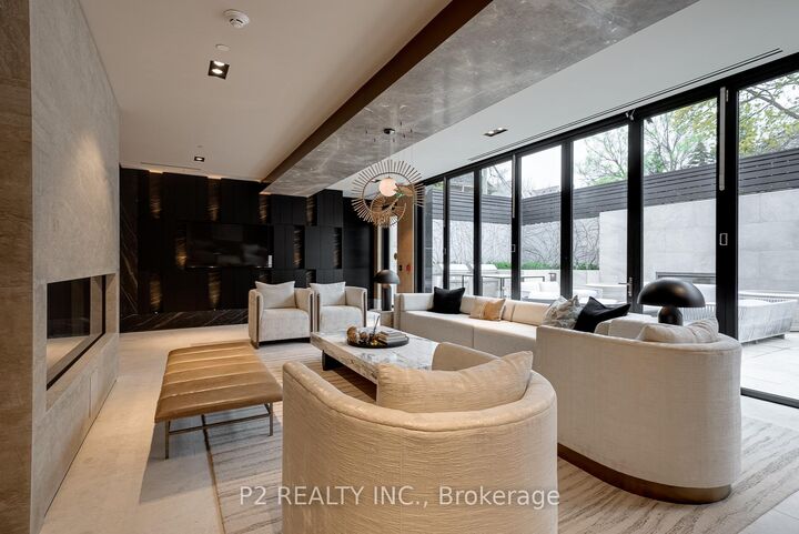 Property Photo: 2 Forest Hill Road 407 ON M4V 2L3