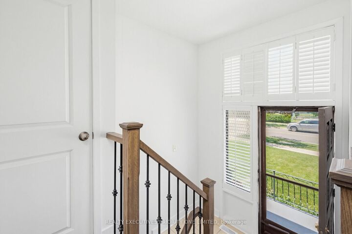 Property Photo: 55 Picaro Drive ON M3N 2B6
