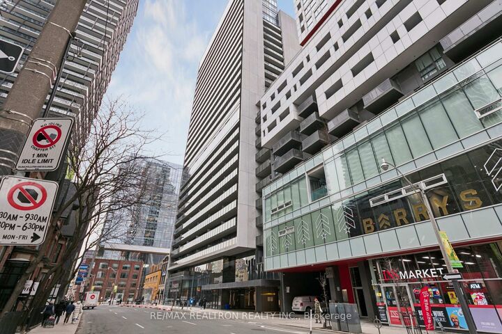 330 Richmond Street W 307 — photo 1