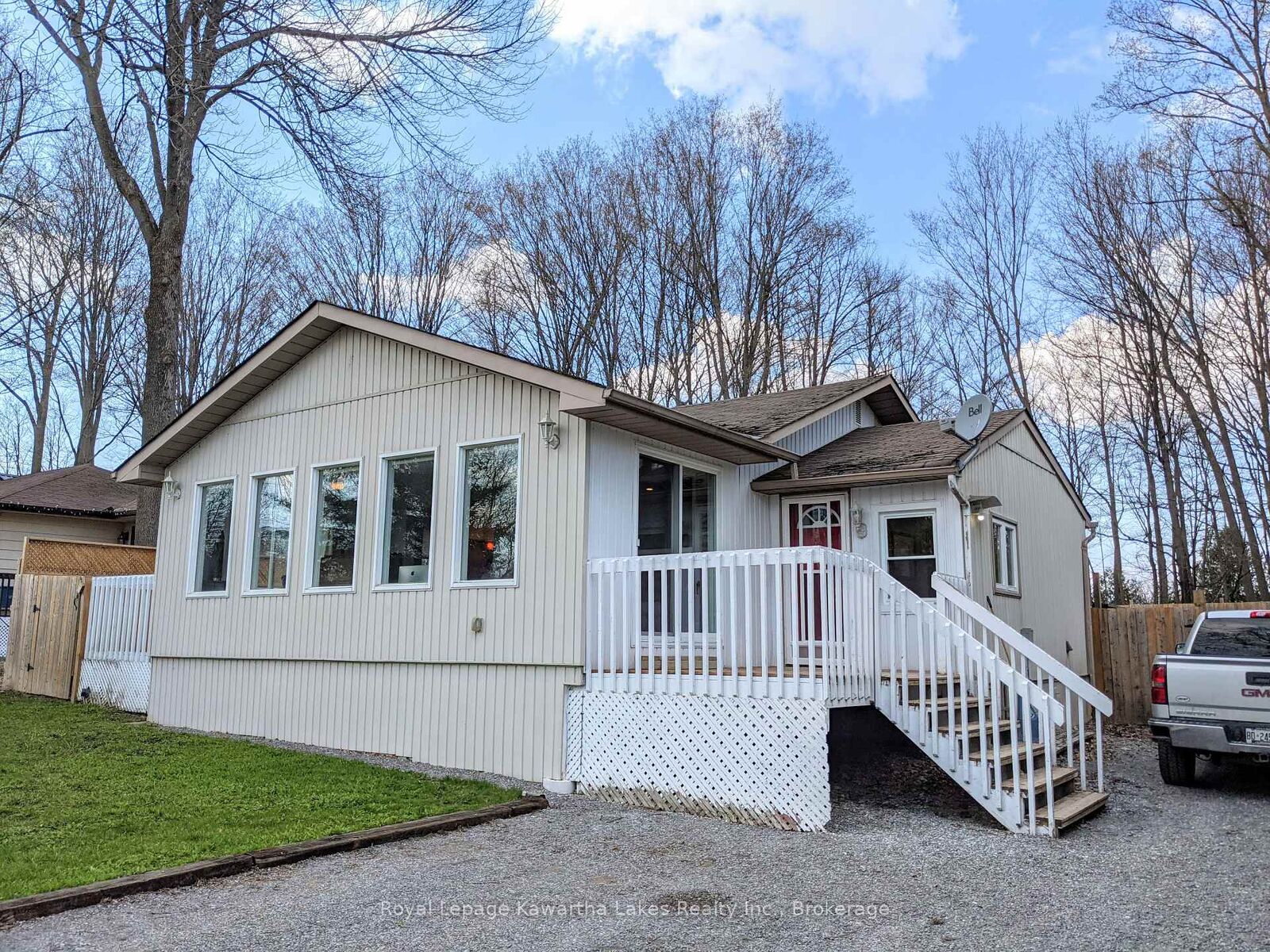 Property Photo: 21 Pleasure Street ON K0M 1G0