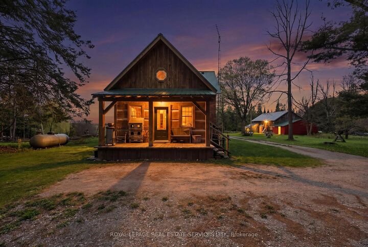 Property Photo: 1351 Flos Rd 11 N/A E ON L0L 1P0