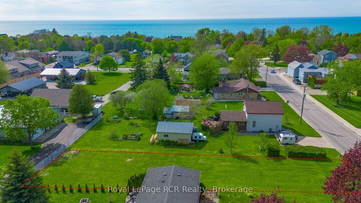 Property Photo:  344 St. Albert Street  ON N2Z 2T8 