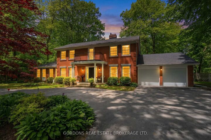 25 Riverside Drive — photo 1