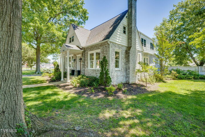 Property Photo:  1385 Catawba Street  TN 37660 