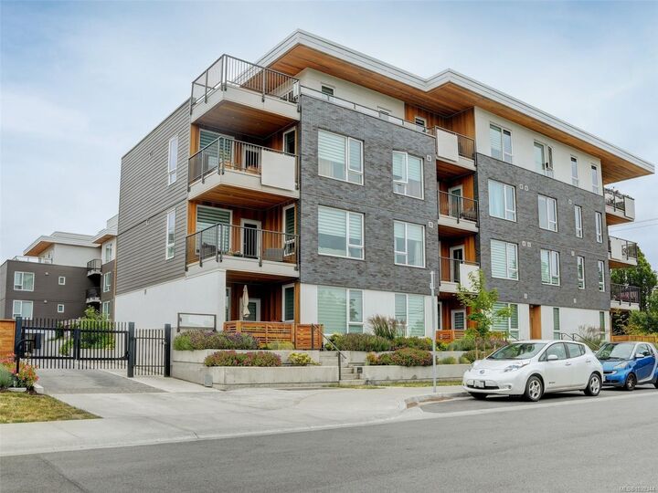 Property Photo: 1588 North Dairy Rd #101 BC V8T 0E1