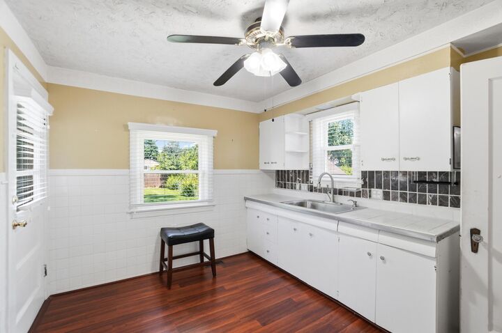 Property Photo: 404 Rosewood Avenue OH 45506