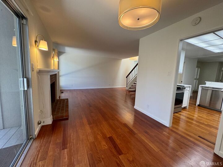 Property Photo:  1646 Bayridge Way  CA 94402 