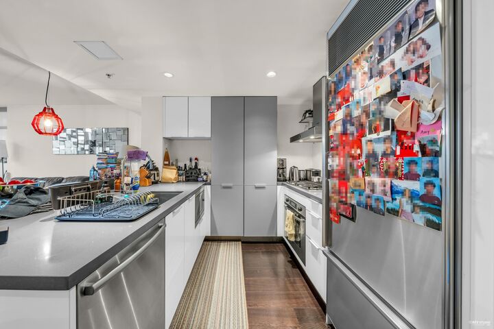 Property Photo:  788 Richards Street 803  BC V6B 0C7 