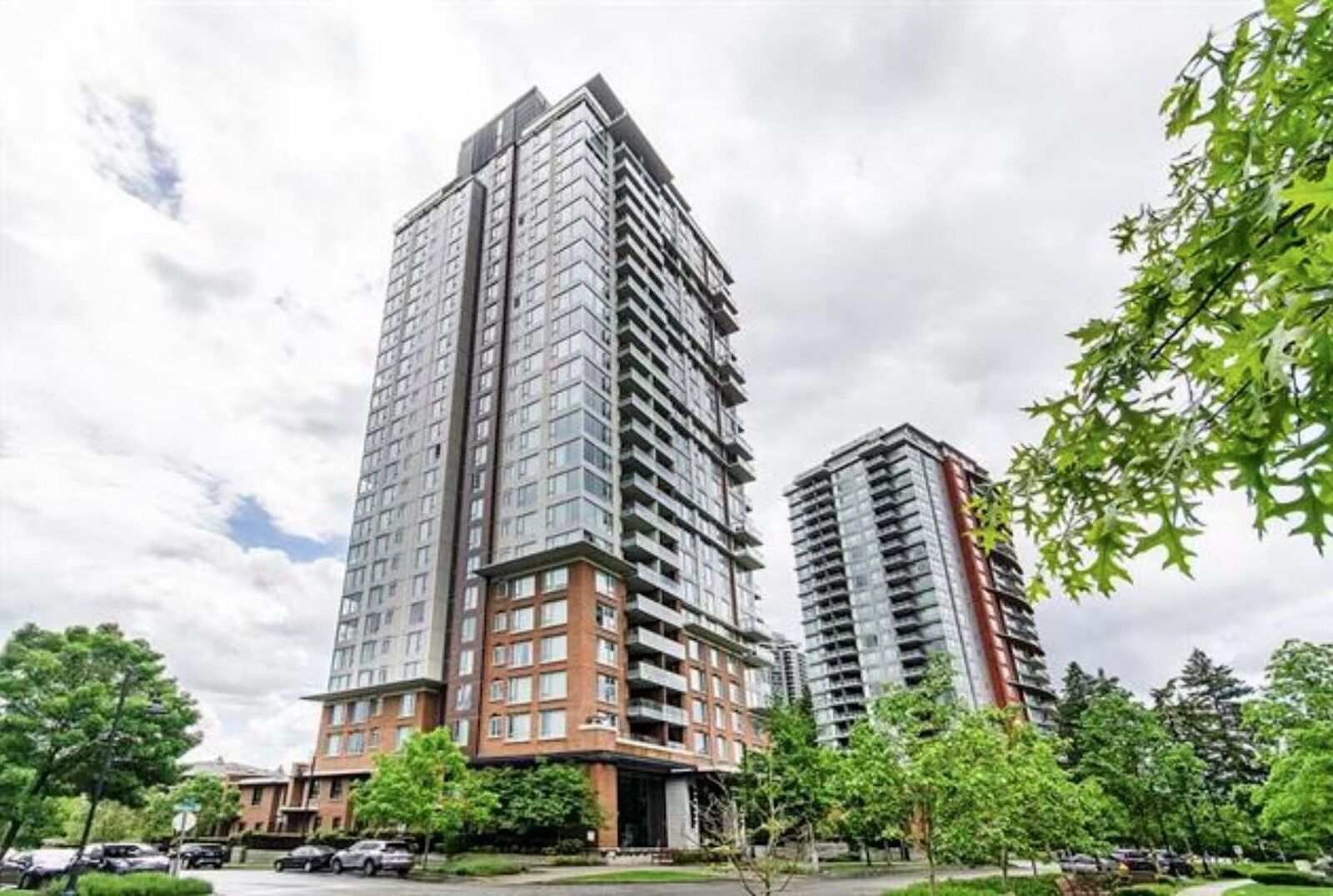 Property Photo: 3100 Windsor Gate 2501 BC V3B 0P3