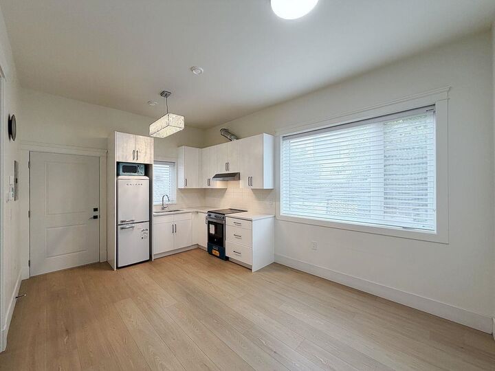 Property Photo:  43xx Shackleton Gate  BC V7C 5G8 