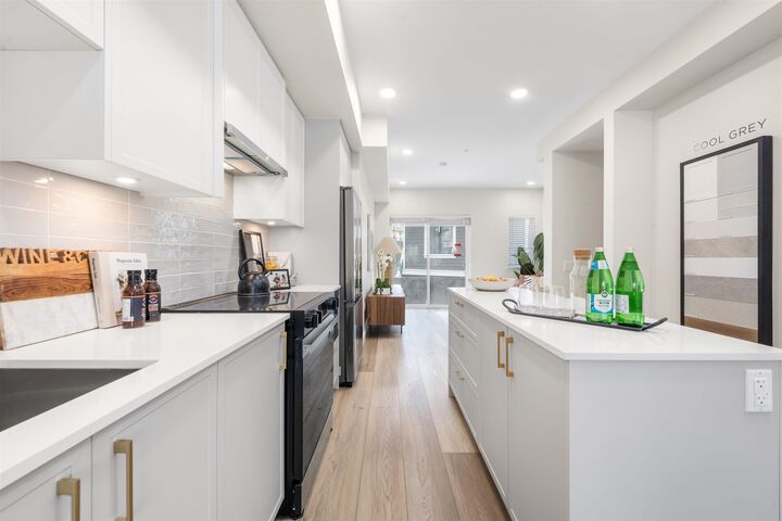 Property Photo: 728 Lea Avenue 4 BC V3J 0S1
