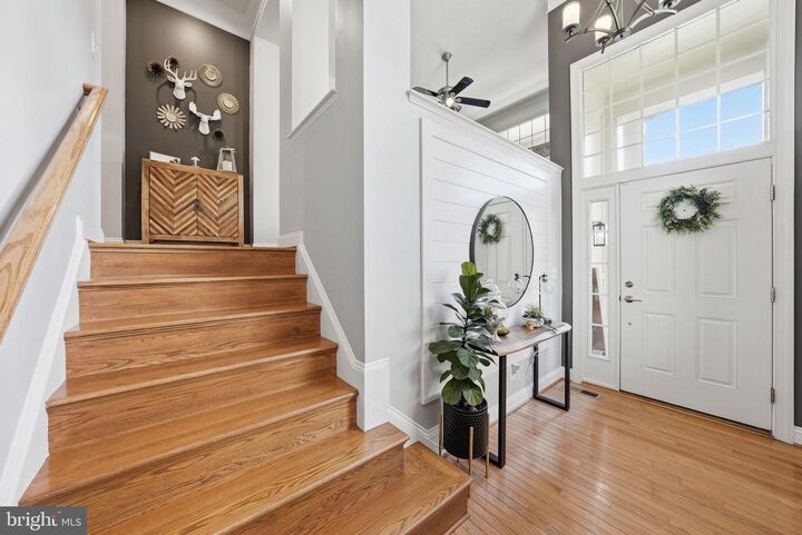 Property Photo:  43264 Sunderleigh Square  VA 20148 