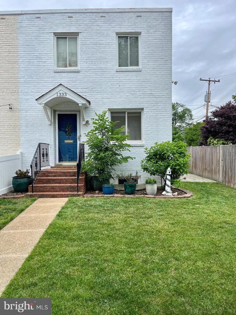Property Photo:  1333 Oronoco Street  VA 22314 