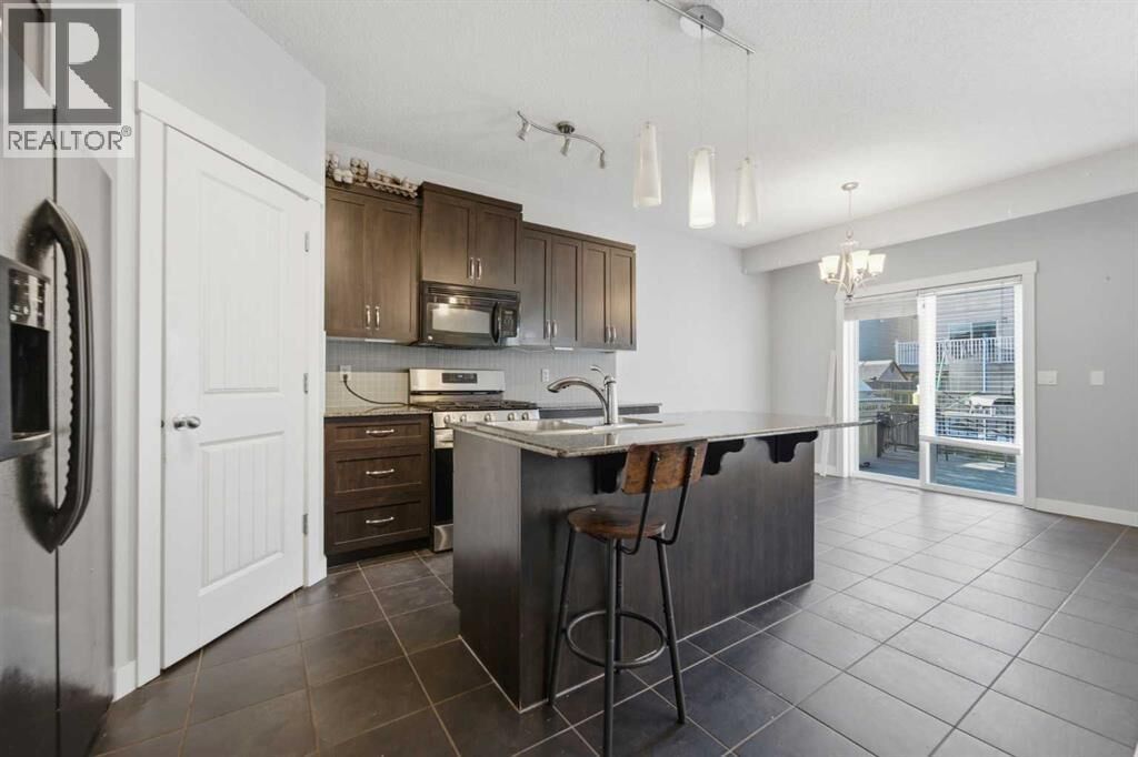 Property Photo:  174 Morningside Circle Southwest  AB T4B 0X4 