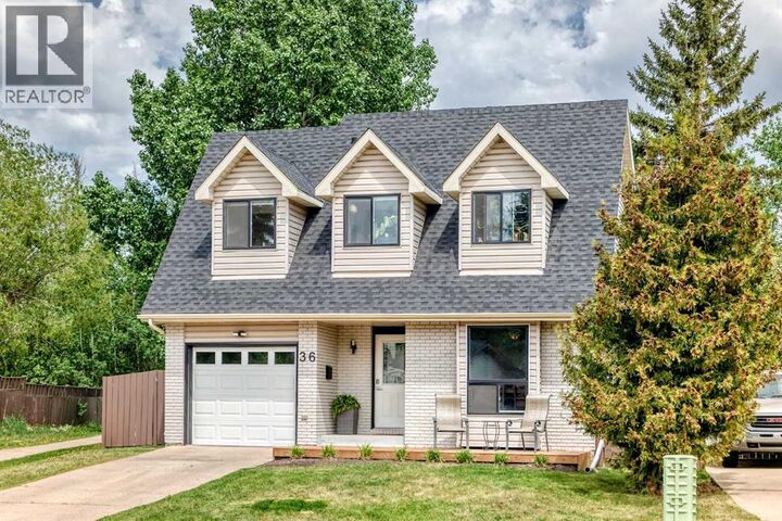 Property Photo: 36 Gregson Crescent AB T4P 2K4