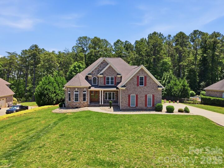 Property Photo: 146 Orchard Farm Lane NC 28117