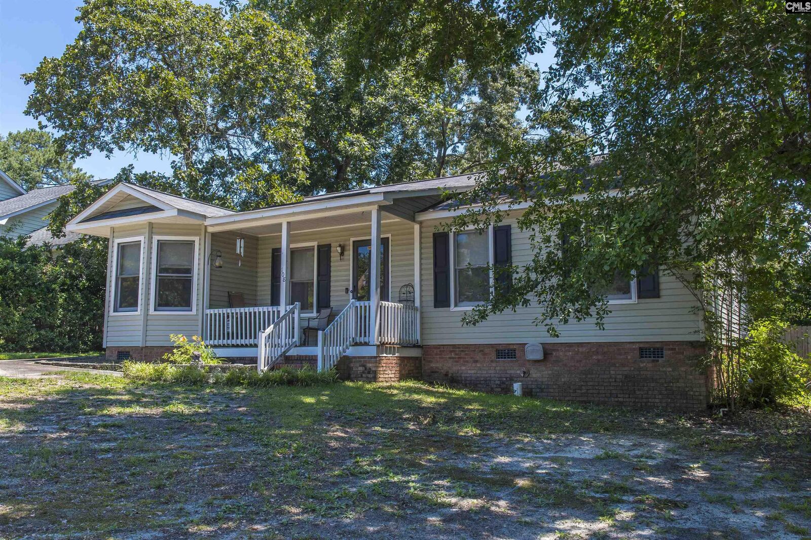 Property Photo:  108 Pin Oak  SC 29073 