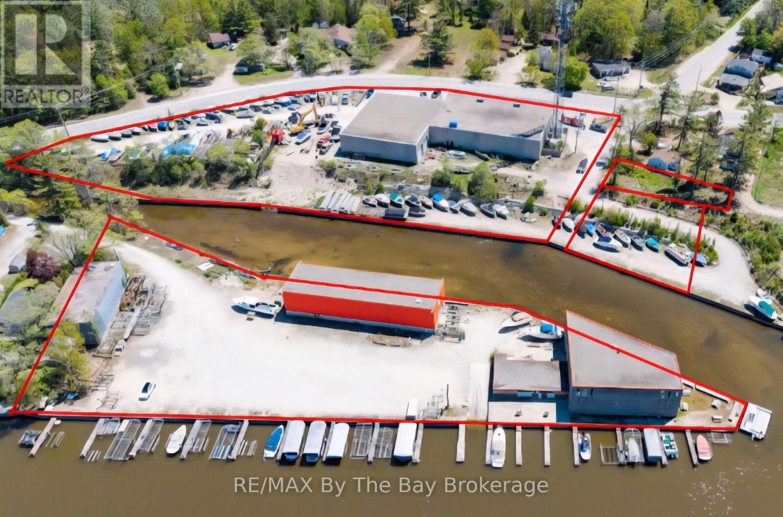 Property Photo:  30 Shore Line East  ON L9Z 2X2 