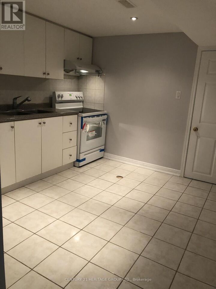 Property Photo: 16 Cartmel Drive Apt 1 B1 ON L3S 1T8