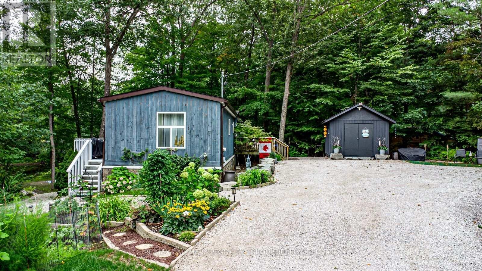 Property Photo:  7498 Island Crescent  ON L0K 2B0 