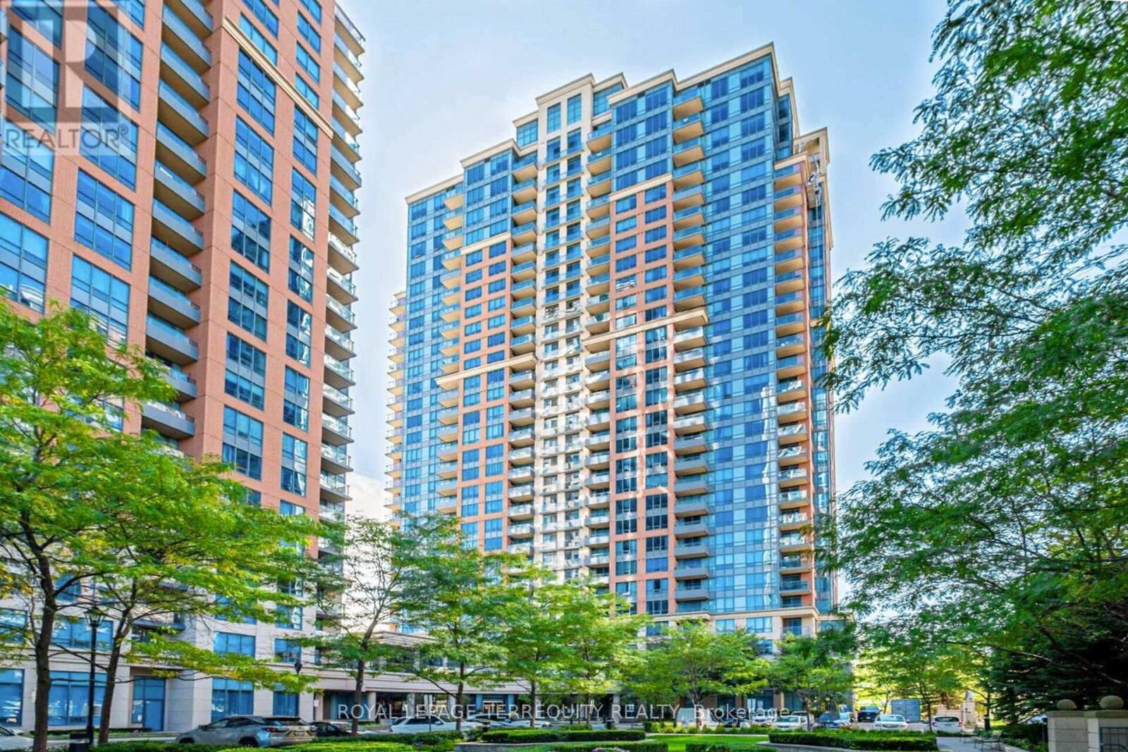Property Photo:  35 Viking Lane 2040  ON M9B 0A2 