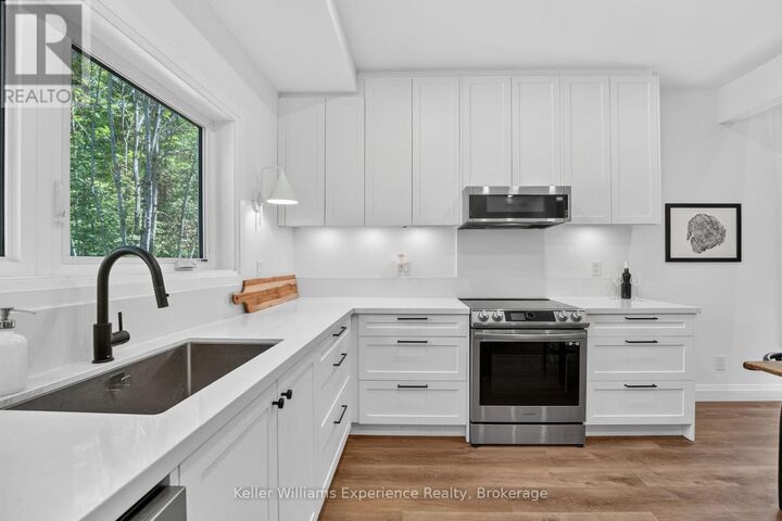 Property Photo:  1077 Holiday Park Drive  ON P1L 1W9 