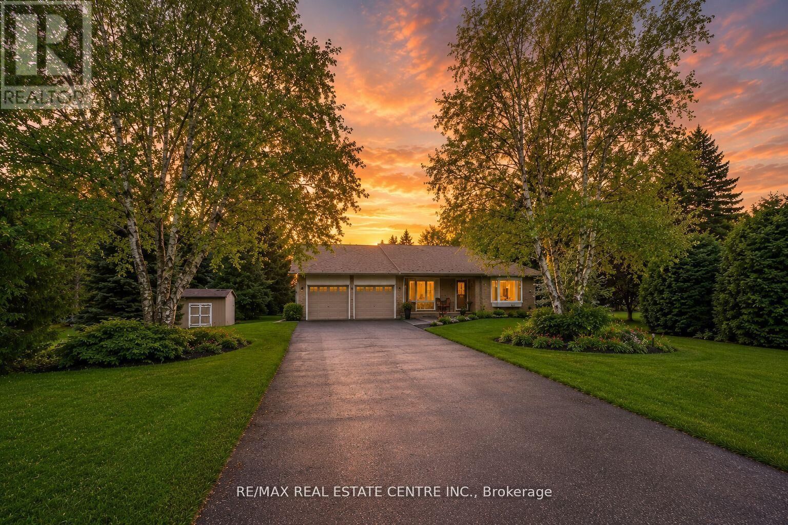 Property Photo: 1684 Vaughan Drive ON L7K 1C5