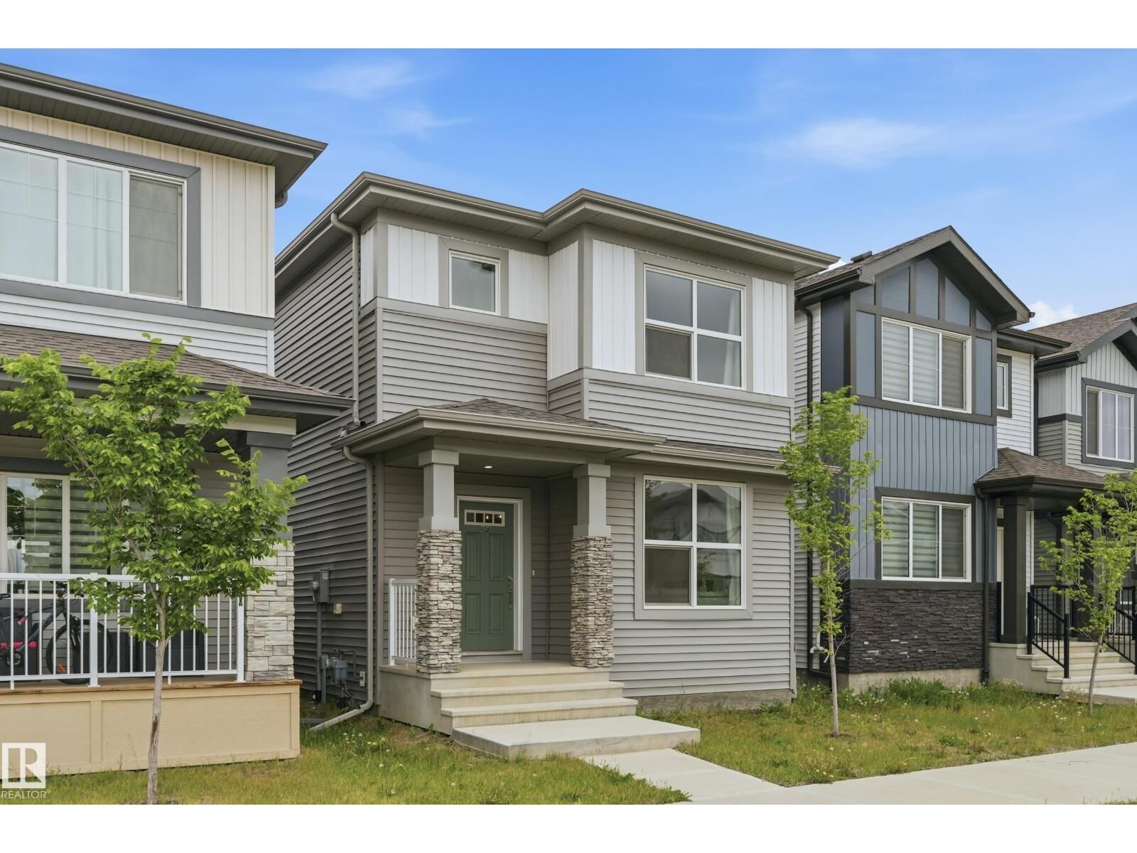 Property Photo: 54 Sienna Bv AB T8L 0W3