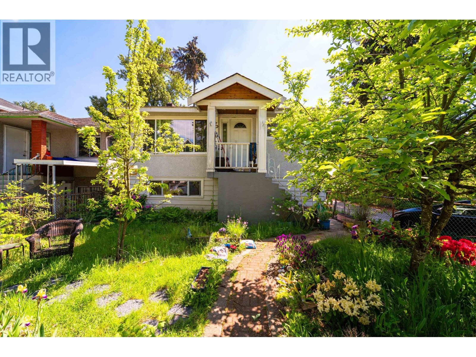 Property Photo:  3446 William Street  BC V5K 2Z6 