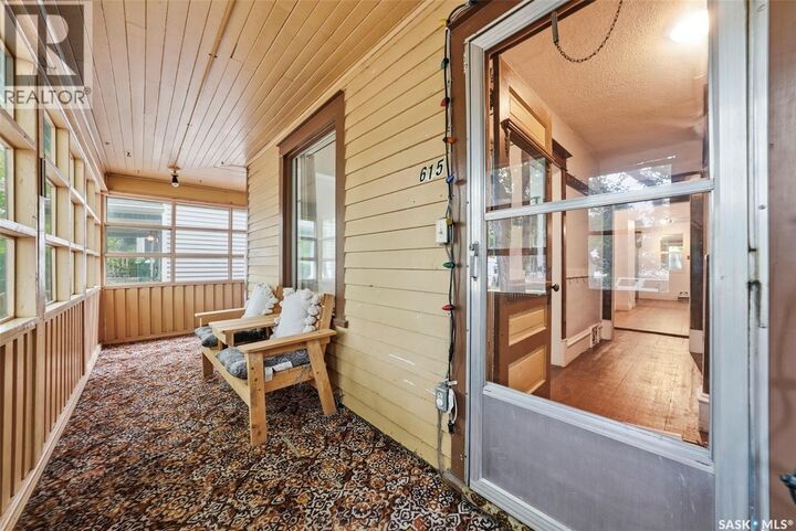 Property Photo: 615 G Avenue S SK S7M 1V8