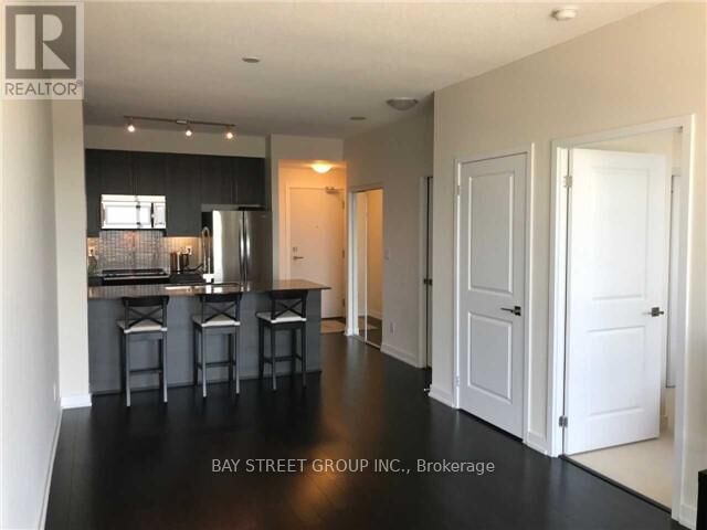 Property Photo: 510 Curran Place 1503 ON L5B 0J8