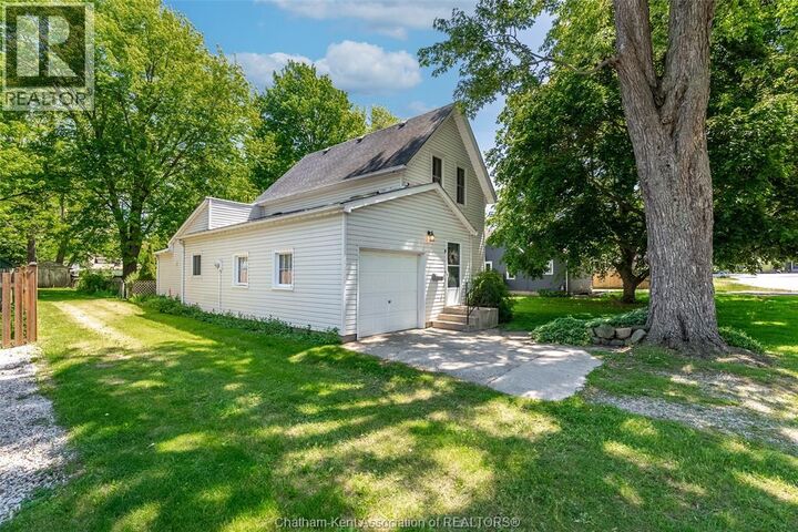 Property Photo: 4 Maple Street ON N0P 2K0