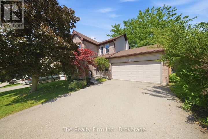 Property Photo:  125 Anderson Street  ON N4S 8Z6 
