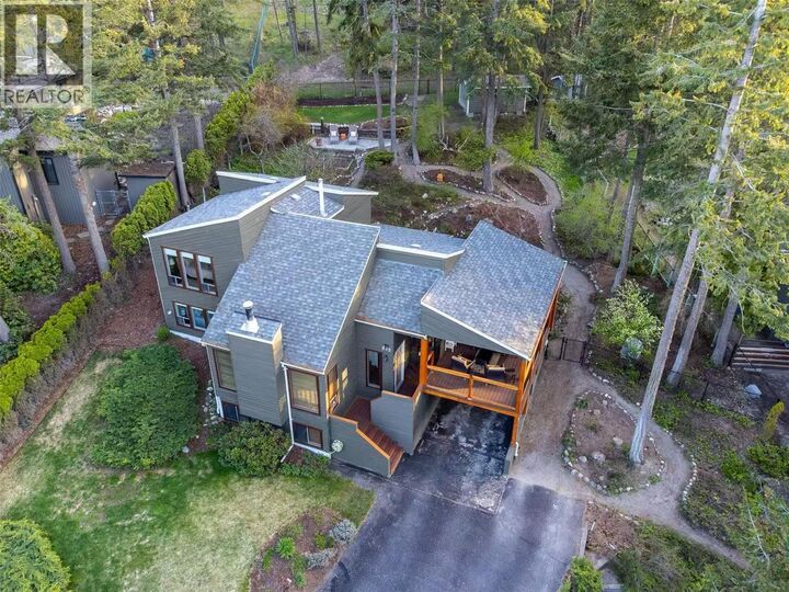 945 Lloyd Jones Drive — photo 1