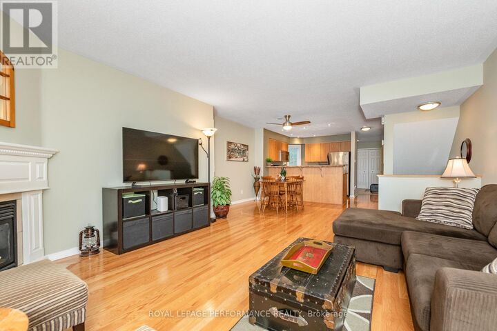 Property Photo:  111 Steele Park Private  ON K1J 0J2 