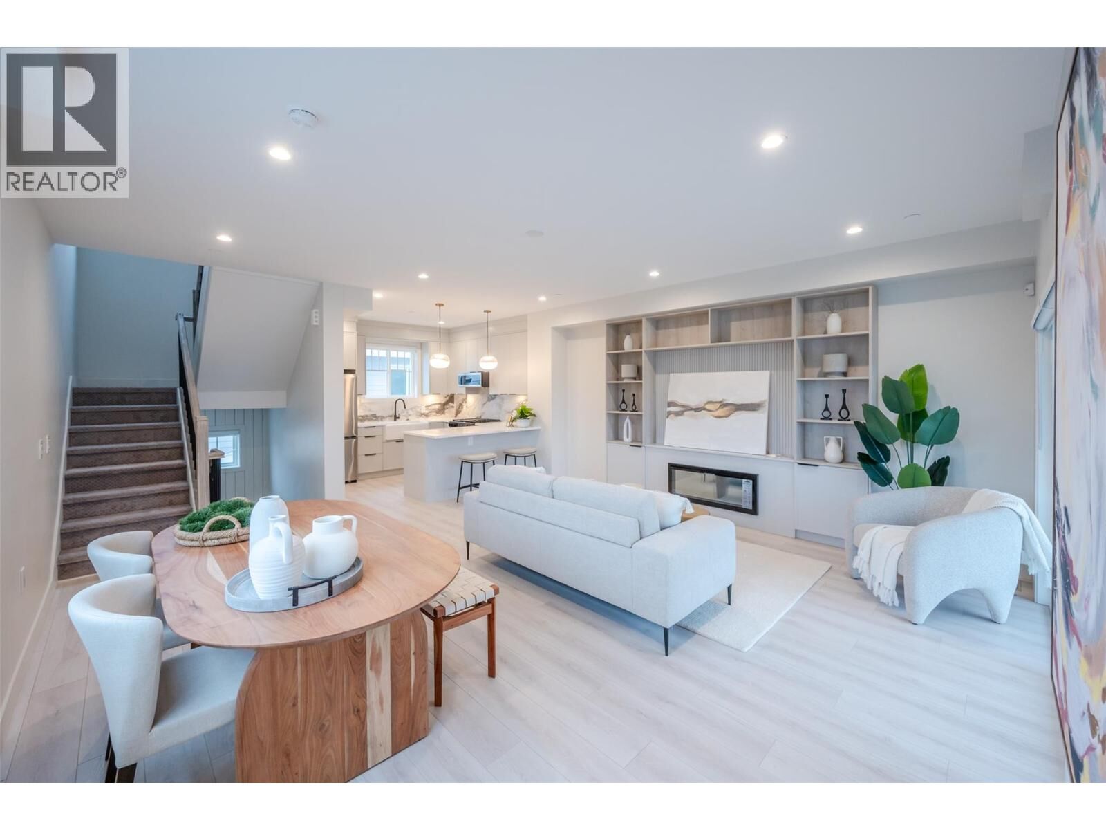 Property Photo:  784 Argyle Street 102  BC V2A 0J6 