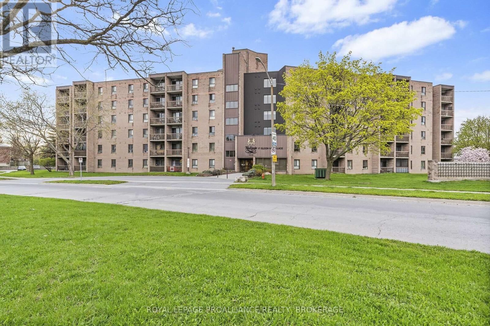 Property Photo: 17 Eldon Hall Place 206 ON K7M 7H5