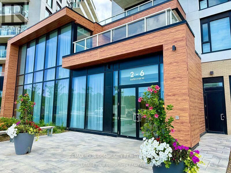 Property Photo:  2 David Eyer Road 421  ON L4S 0N6 