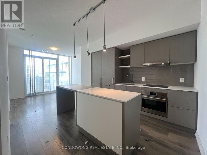 Property Photo:  100 Harbour Street 4905  ON M5J 0B5 