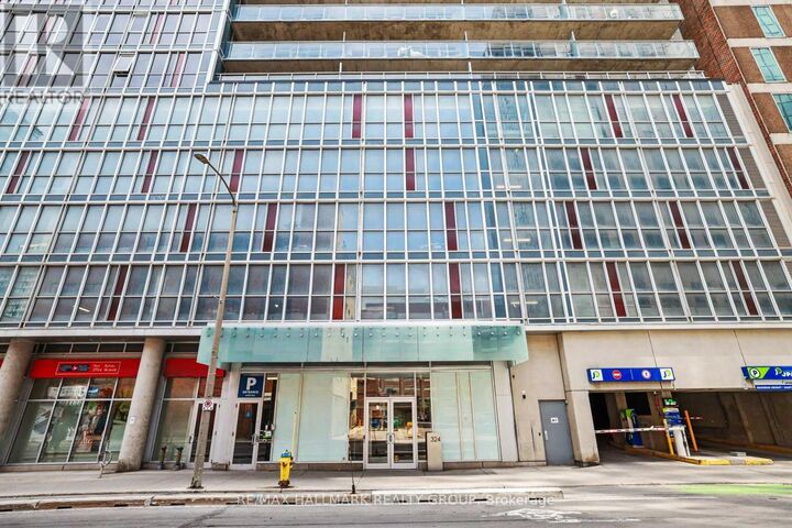 Property Photo:  324 Laurier Avenue 1103  ON K1P 0A4 
