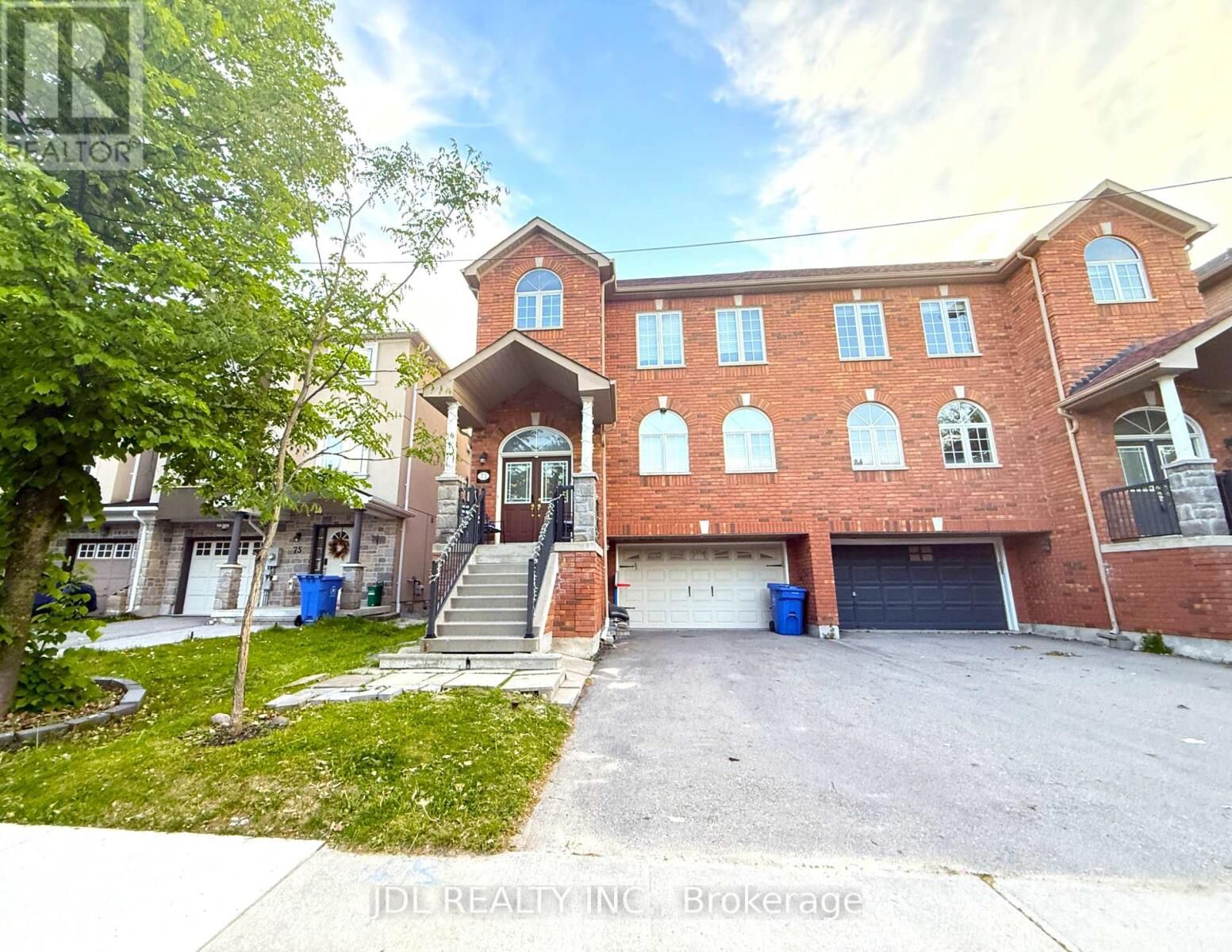 Property Photo:  71 Gail Parks Crescent  ON L3X 3B9 