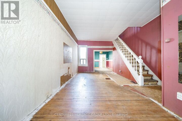 Property Photo:  403 Brock Avenue  ON M6H 3N6 