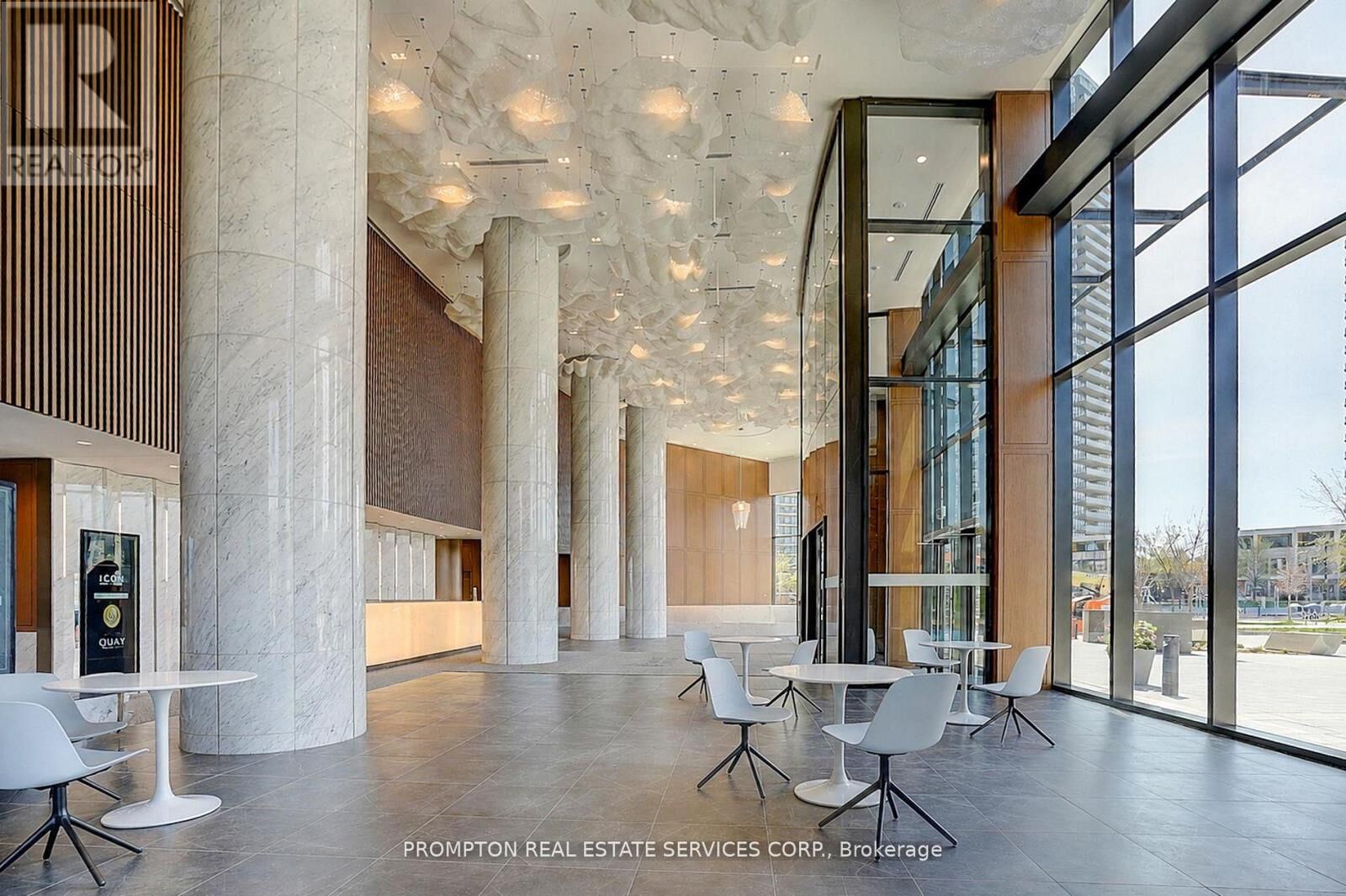 Property Photo:  18 Esther Shiner Boulevard South 909  ON M2K 0J7 