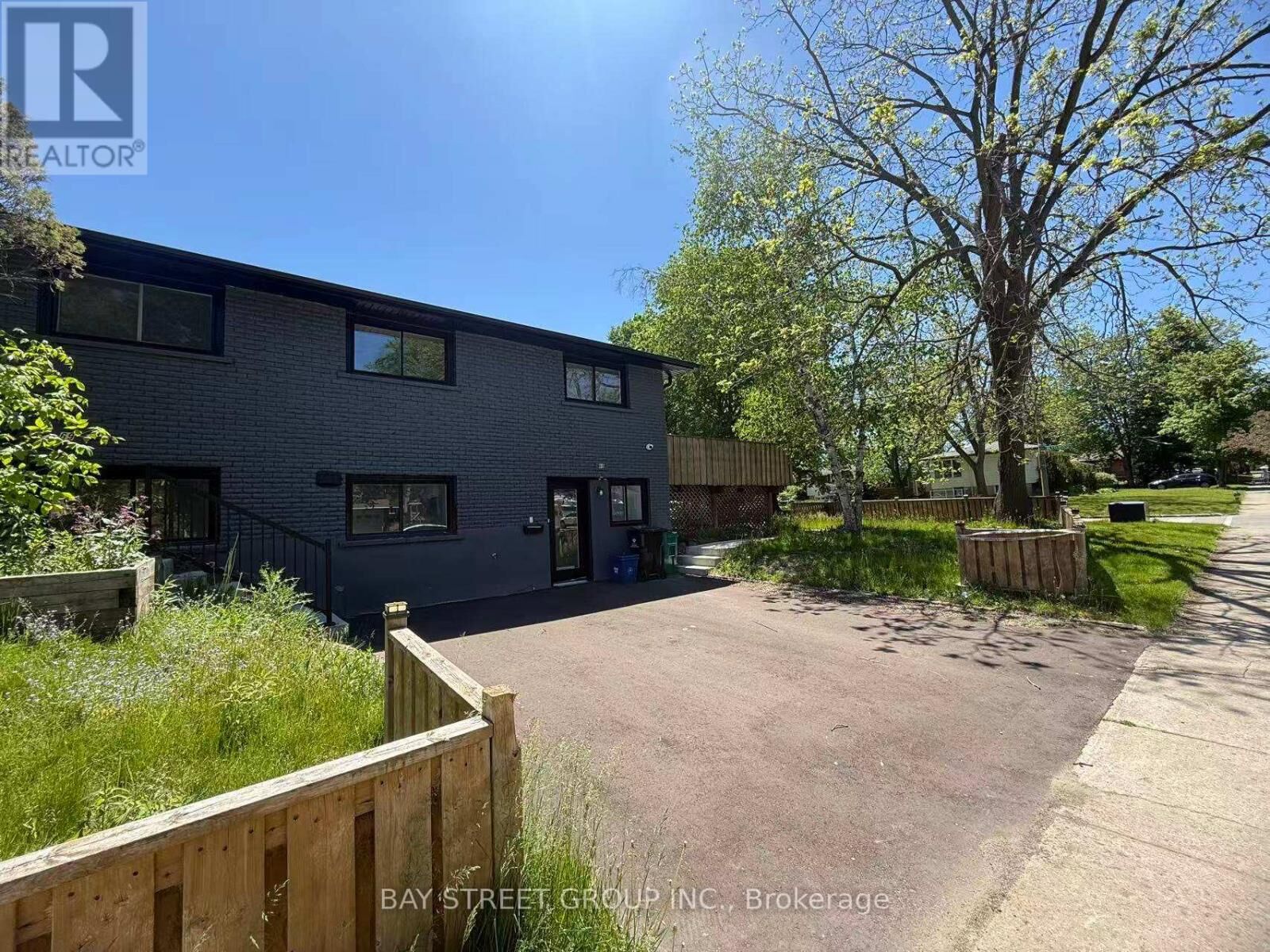 Property Photo:  69 Blythwood Road North #2  ON N2L 3Z9 