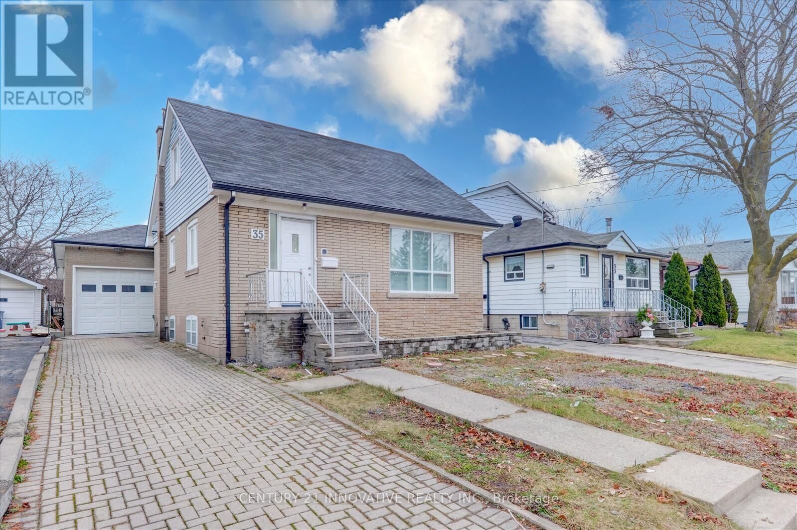 Property Photo:  35 Cotton Avenue  ON M1K 1Z5 